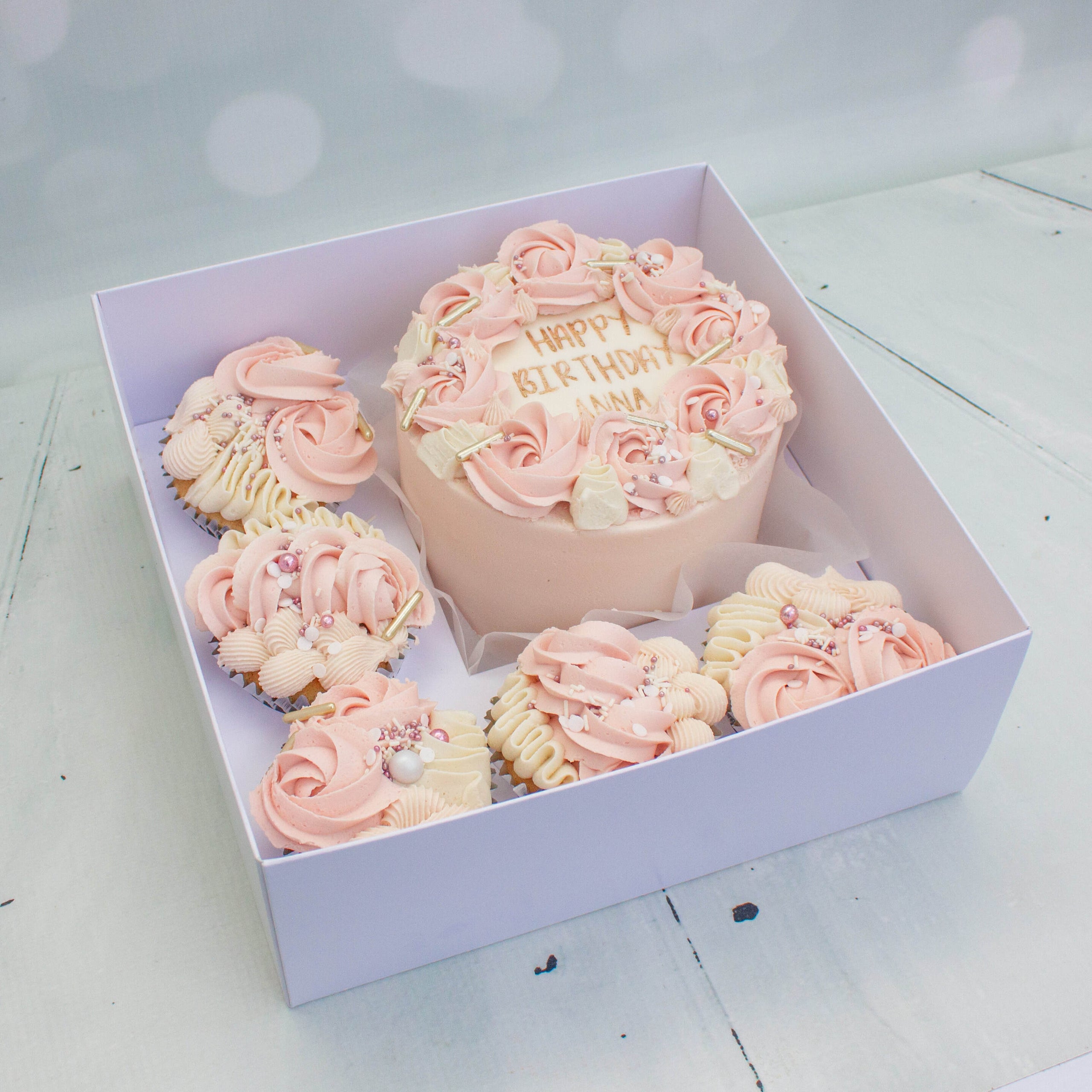 Cupcakes and Mini Cakes